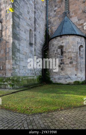 Opatow, Pologne, 11 novembre 2023 Eglise romane Saint Martin de Tours dans la voïvodie de swietokrzyskie, monument historique polonais Banque D'Images