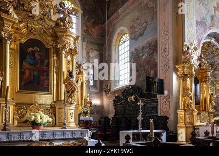 Opatow, Pologne, 11 novembre 2023 Eglise romane Saint Martin de Tours dans la voïvodie de swietokrzyskie, monument historique polonais Banque D'Images