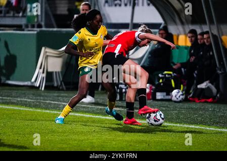 Sittard - Jarne Teulings de Feyenoord Rotterdam lors de la septième manche de l'Azerion Vrouwen Eredivisie en saison 2024/2025. Le match se déroule entre Fortuna Sittard V1 et Feyenoord V1 au Fortuna Sittard Stadion le 16 novembre 2024 à Sittard, aux pays-Bas. (VK Sportphoto/Danny de Groot) Banque D'Images