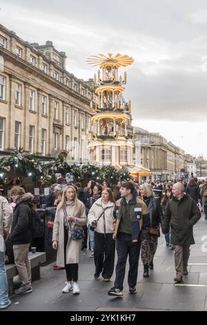 Visiteurs du marché de Noël de Newcastle upon Tyne, 16 novembre 2024, Angleterre, Royaume-Uni Banque D'Images