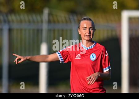 Cercola - Napoli, Italie. 16 novembre 2024. Matilde Lundorf de Napoli Women gestes lors de la série A entre Napoli et ACF Fiorentina au Stadio Giuseppe Piccolo le 16 novembre 2024 à Cercola, Italie. Crédit : Nicola Ianuale/Alamy Live News Banque D'Images