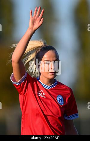 Cercola - Napoli, Italie. 16 novembre 2024. Matilde Lundorf de Napoli Women gestes lors de la série A entre Napoli et ACF Fiorentina au Stadio Giuseppe Piccolo le 16 novembre 2024 à Cercola, Italie. Crédit : Nicola Ianuale/Alamy Live News Banque D'Images