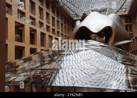 Allemagne, Berlin, DZ Bank, Atrium, l'architecte Frank Gehry Banque D'Images