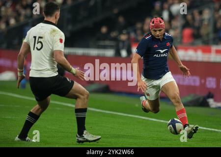 17 novembre 2024, Saint Denis, Seine Saint Denis, France : L'aile de l'équipe de France LOUIS BIELLE BIARREY en action lors des Autumn Nations Series 2024 entre la France et la Nouvelle-zélande au stade de France - St Denis - France. La France a gagné 30 : 29 (image crédit : © Pierre Stevenin/ZUMA Press Wire) USAGE ÉDITORIAL SEULEMENT! Non destiné à UN USAGE commercial ! Banque D'Images