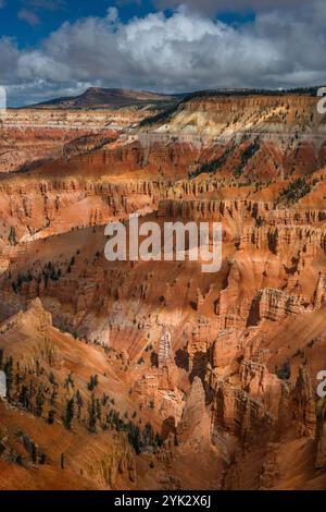 Amphitheatre, Hoodoo Formations, Cedar Breaks National Monument (Utah) Banque D'Images