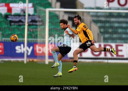 Newport, Royaume-Uni. 16 novembre 2024. Aaron Wildig du comté de Newport (24) en action. EFL football League Two match, Newport County v Grimsby Town au Rodney Parade à Newport, pays de Galles, samedi 16 novembre 2024. Cette image ne peut être utilisée qu'à des fins éditoriales. Usage éditorial exclusif, photo d'Andrew Orchard/Alamy Live News Banque D'Images