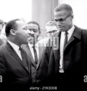 Martin Luther King et Malcolm X avant la conférence de presse du 26 mars 1964 Banque D'Images