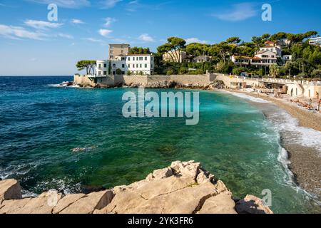 Vue sur la plage du Bestouan au cinéma « The French Connection » - Charnier&#39;s House, Cassis, Provence, France, Europe Banque D'Images