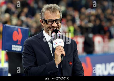 Saint Denis, France. 17 novembre 2024. L'entraîneur-chef de France Fabien Galthie est interviewé suite au match test union d'automne des Nations Series 2024 entre la France et la Nouvelle-Zélande (All Blacks) le 16 novembre 2024 au stade de France à Saint-Denis près de Paris, France - photo Jean Catuffe/DPPI crédit : DPPI Media/Alamy Live News Banque D'Images