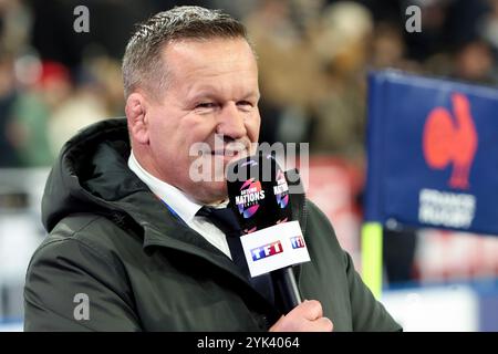 Saint Denis, France. 17 novembre 2024. Christian Califano commente pour TF1 le match test de rugby Autumn Nations Series 2024 entre la France et la Nouvelle-Zélande (All Blacks) le 16 novembre 2024 au stade de France à Saint-Denis près de Paris, France - photo Jean Catuffe/DPPI crédit : DPPI Media/Alamy Live News Banque D'Images