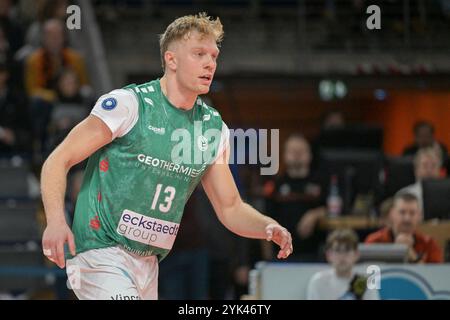 Berlin, Deutschland 16. Novembre 2024 : 1. VBL - 2024/2025 - Berlin Recycling Volleys vs. TSV Haching München Im Bild : Mark Gumenjuk (TSV Haching München) Banque D'Images