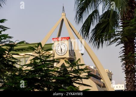 La tour de l'horloge Deira avec des cadrans Omega à Dubaï, Émirats arabes Unis Banque D'Images