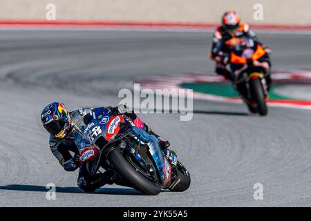 Circuit de Barcelona, Barcelone, Catalogne, Espagne. 17 novembre 2024. 2024 MotoGP Motul Solidarity Grand Prix de Barcelone, jour de la course ; Miguel Oliveira du Trackhouse Racing pendant la course MotoGP crédit : action plus Sports/Alamy Live News Banque D'Images