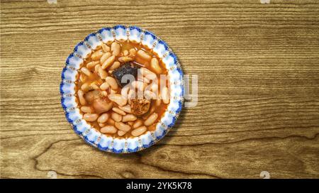 Fabada Asturiana, ragoût de haricots blancs, cuisine espagnole, gastronomie espagnole, Asturies, Espagne, Europe Banque D'Images