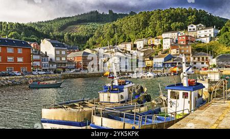 Port d'O Barqueiro, O Barqueiro, Village de pêche, Manon, Corogne, Galice, Espagne, Europe Banque D'Images