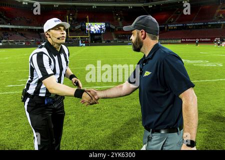 Ligue européenne de football, ELF/ match : Stuttgart Surge aux Ravens de Munich le 22. Juin. 2024, au Max-Morlock-Stadion, Nuremberg, Allemagne. Arbitre ma Banque D'Images