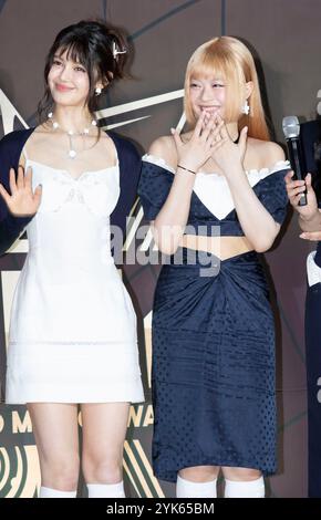 Incheon, Corée du Sud. 16 novembre 2024. (De gauche à droite) Danielle austro-coréenne et Hani australienne, membre du girl Group K-Pop NewJeans, assistent à un tapis rouge lors des 1ers Korea Grand Music Awards 2024 à Incheon inspire ARENA à Incheon, Corée du Sud, le 16 novembre 2024. (Photo : Lee Young-ho/Sipa USA) crédit : Sipa USA/Alamy Live News Banque D'Images