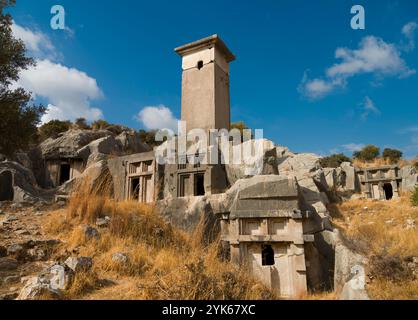 L'ancienne ville de Xanthos, capitale de la civilisation lycienne. Tombes structures dans la vieille ville. Classée « Patrimoine culturel mondial » par l'UNESCO. Kas Banque D'Images