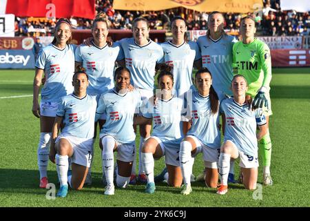 Roma, Latium. 17 novembre 2024. Les joueurs de l'équipe Lazio posent pour une photo de groupe lors du match de Serie A entre les femmes roms et les femmes Lazio au stade Tre fontane, Rome Italie, le 17 novembre 2024. Crédit : massimo insabato/Alamy Live News Banque D'Images