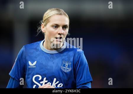 ROYAUME-UNI. 17 novembre 2024. Everton FC v Liverpool FC Barclays Super League GOODISON PARK ANGLETERRE - 17 novembre 2024 lors du match de Super League féminine Barclays Lucy Hope of Everton entre Everton FC et Liverpool FC au Goodison Park le 17 novembre 2024 à Liverpool, Angleterre. Crédit : ALAN EDWARDS/Alamy Live News Banque D'Images