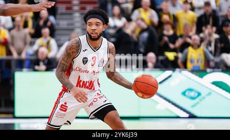 Ludwigsburg, Deutschland. 17 novembre 2024. IM Bild : Mike Davis Jr. (Wuerzburg Baskets, 3) 17.11.2024, MHP Riesen Ludwigsburg v. FIT-One Wuerzburg Baskets, easyCredit BBL, 9. Spieltag, Deutschland, Ludwigsburg, MHP-Arena, crédit : dpa/Alamy Live News Banque D'Images