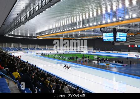 Aomori, Japon. Crédit : MATSUO. 17 novembre 2024. Vue générale patinage de vitesse : 2025 ISU quatre continents Championnats de patinage de vitesse poursuite par équipe féminine au YS Arena Hachinohe à Aomori, Japon. Crédit : MATSUO . K/AFLO SPORT/Alamy Live News Banque D'Images