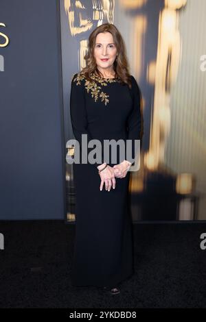 Los Angeles, États-Unis. 17 novembre 2024. Barbara Broccoli, honorée, assiste à la 15e cérémonie annuelle des Governors Awards à Ovation Hollywood à Los Angeles, CA, le 17 novembre 2024. Elle recevra le prix Irving G. Thalberg Memorial Award lors de la cérémonie, qui est remis à un producteur créatif dont le corpus de travail reflète une production cinématographique de haute qualité. (Photo par Elyse Jankowski/Sipa USA) crédit : Sipa USA/Alamy Live News Banque D'Images