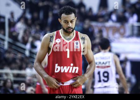 Thessalonique, Grèce. 17 novembre 2024. Nigel Williams-Goss, joueur de l'Olympiacos, lors d'un match de la Ligue grecque de basket-ball entre PAOK BC et Olympiacos BC. (Crédit image : © Giannis Papanikos/ZUMA Press Wire) USAGE ÉDITORIAL SEULEMENT! Non destiné à UN USAGE commercial ! Banque D'Images