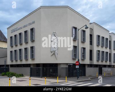 Rennes, France - 26 juillet 2024 : le complexe scolaire notre-Dame du Vieux cours est un établissement d'enseignement à Rennes Banque D'Images