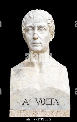 Alessandro Giuseppe Antonio Anastasio Volta (1745 – 1827) - physicien et chimiste italien qui fut un pionnier de l'électricité et de l'énergie, et est crédité comme l'inventeur de la batterie électrique et le découvreur du méthane Banque D'Images