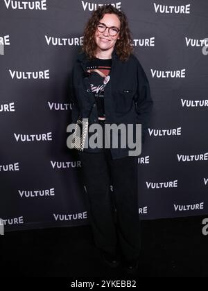 Hollywood, États-Unis. 17 novembre 2024. HOLLYWOOD, LOS ANGELES, CALIFORNIE, États-Unis - 17 NOVEMBRE : Beth Stelling arrive au Vulture Festival de Los Angeles 2024 qui se tient au nya studios EAST le 17 novembre 2024 à Hollywood, Los Angeles, Californie, États-Unis. (Photo de Xavier Collin/image Press Agency) crédit : image Press Agency/Alamy Live News Banque D'Images