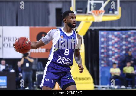 Thessalonique, Grèce. 6 novembre 2024. Jean Montero de Valence en action lors d'un match de basket Eurocup entre Aris BC et Valencia basket. (Crédit image : © Giannis Papanikos/ZUMA Press Wire) USAGE ÉDITORIAL SEULEMENT! Non destiné à UN USAGE commercial ! Banque D'Images