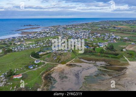 LuftBild Bucht Baie du Kernic am Ärmelkanal BEI Ebbe, Sandbänke, Plouescat, Leon, Departement Finistère Penn-Ar-Bed, région Bretagne Breizh, Frankreich *** vue aérienne Baie du Kernic sur la Manche à marée basse, bancs de sable, Plouescat, Leon, Finistère Penn Ar Bed Department, Bretagne Breizh region, France Banque D'Images