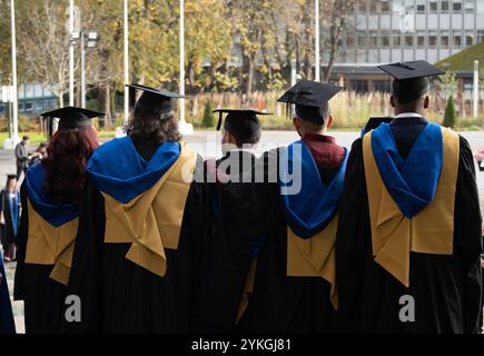 Journée de remise des diplômes de l'Université de Coventry, cathédrale de Coventry, West Midlands, Angleterre, Royaume-Uni Banque D'Images