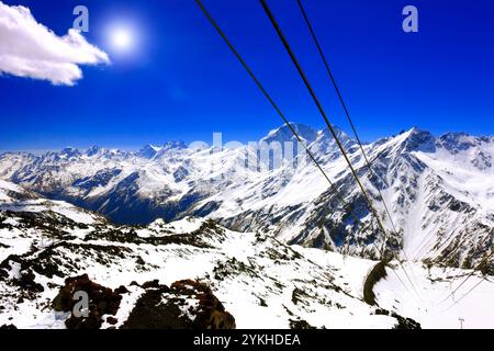 Belle vue de la montagne dans la région de l'Elbrous.L'Europe Banque D'Images