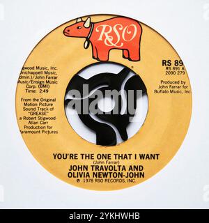 Label central de la version single de sept pouces de You're the One That I Want de John Travolta et Olivia Newton-John, sorti en 1978 Banque D'Images