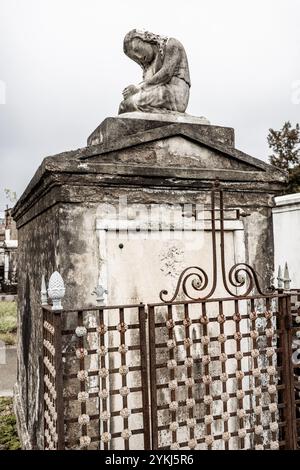 Historique, Louis Cemetery NO. 1, détient la distinction d'être le plus ancien cimetière survivant de la ville de la Nouvelle-Orléans, Louisiane. Banque D'Images