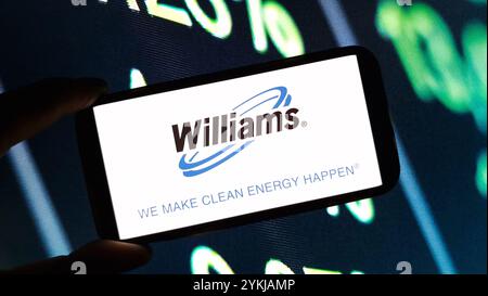 Konskie, Pologne - 18 novembre 2024 : logo Williams Companies affiché sur le téléphone portable Banque D'Images