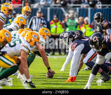 Chicago, il, États-Unis. 17 novembre 2024. Chicago Bears défend les Packers de Green Bay lors du match à Chicago, il. Mike Wulf/CSM/Alamy Live News Banque D'Images