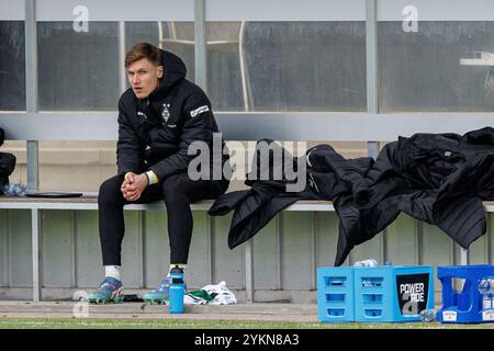 firo : 15.11.2024, football, football, 1.Liga, 1.Bundesliga, saison 2024/2025, match amical, Borussia Monchengladbach vs Preussen Munster Moritz Nicolas (Borussia Monchengladbach) sur le banc Banque D'Images