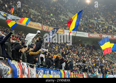 Bucarest, Roumanie. 18 novembre 2024. Supporters roumains lors du match de football de l'UEFA Nations League, League C, Group C2 entre la Roumanie et Chypre le 18 novembre 2024 à l'Arena Nationala de Bucarest, Roumanie - photo Mihnea Tatu/Lightspeed images/DPPI crédit : DPPI Media/Alamy Live News Banque D'Images