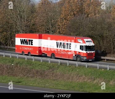 Camion White and Company, bretelle d'accès à l'autoroute M40, Warwick, Royaume-Uni Banque D'Images