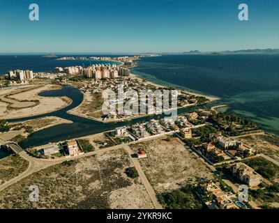Vue aérienne de la Manga del Mar Menor, région de Murcie, Espagne. Photo de haute qualité Banque D'Images