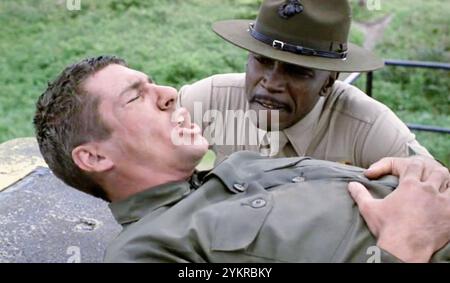 UN OFFICIER ET Un GENTLEMAN 1982 film Paramount Pictures avec Richard Gere comme officier de l'aviation candidat 'Zack' Mayo et Louis Gossett Jr comme Sgt Emil Foley Banque D'Images