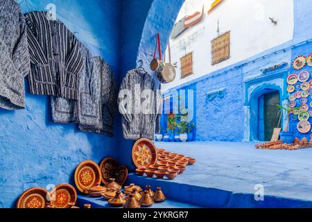 Céramique pour tagine à Chefchaouen, Maroc Banque D'Images