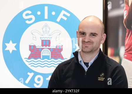 Danemark. 19 novembre 2024. Benjamin boycott, Directeur général de Trivela Group au JYSK Park Stadium de Silkeborg, Danemark, mardi 19 novembre 2024. Le groupe sportif américain Trivela Group a acquis la majorité des actions du Danish Superliga Club Silkeborg IF. Crédit : Ritzau/Alamy Live News Banque D'Images