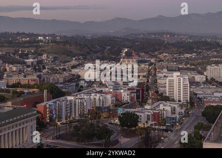 Une photo du quartier chinois de Los Angeles au coucher du soleil Banque D'Images