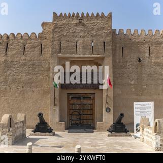 Une photo de l'entrée du musée de Dubaï Banque D'Images