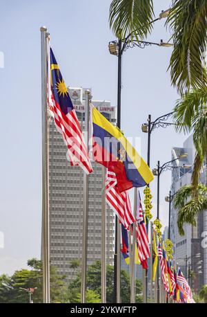 Une image de plusieurs drapeaux malaisiens et fédéraux de Malaisie Banque D'Images