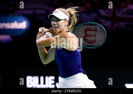 MALAGA, ESPAGNE - 19 NOVEMBRE : Katie Boulter de Grande-Bretagne en action lors de la finale de la Coupe Billie Jean King au Palacio de Deportes Jose Maria Martin Carpena le 19 novembre 2024 à Malaga, Espagne. (Photo de MB Media/) Banque D'Images